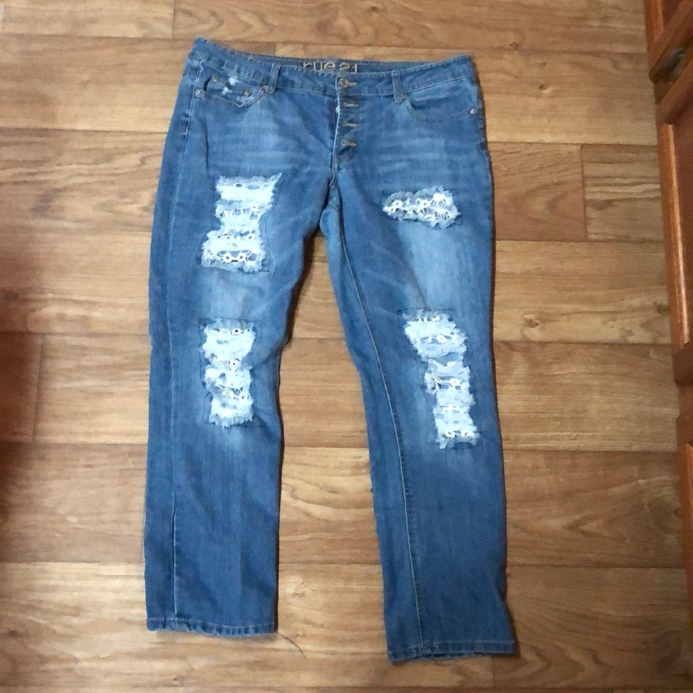 Rue 21 capris
